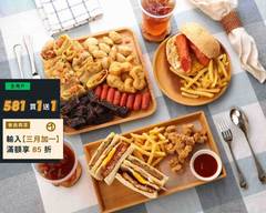 長頸鹿與貓輕食坊