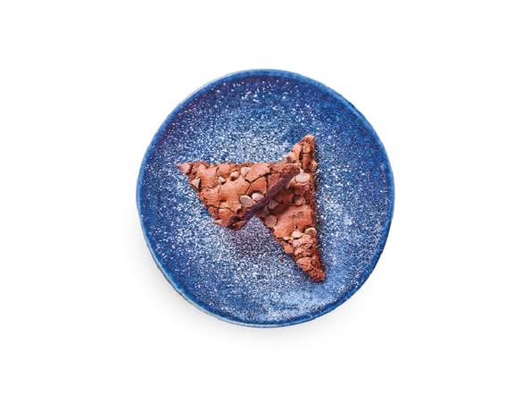 chocolate brownie (v)