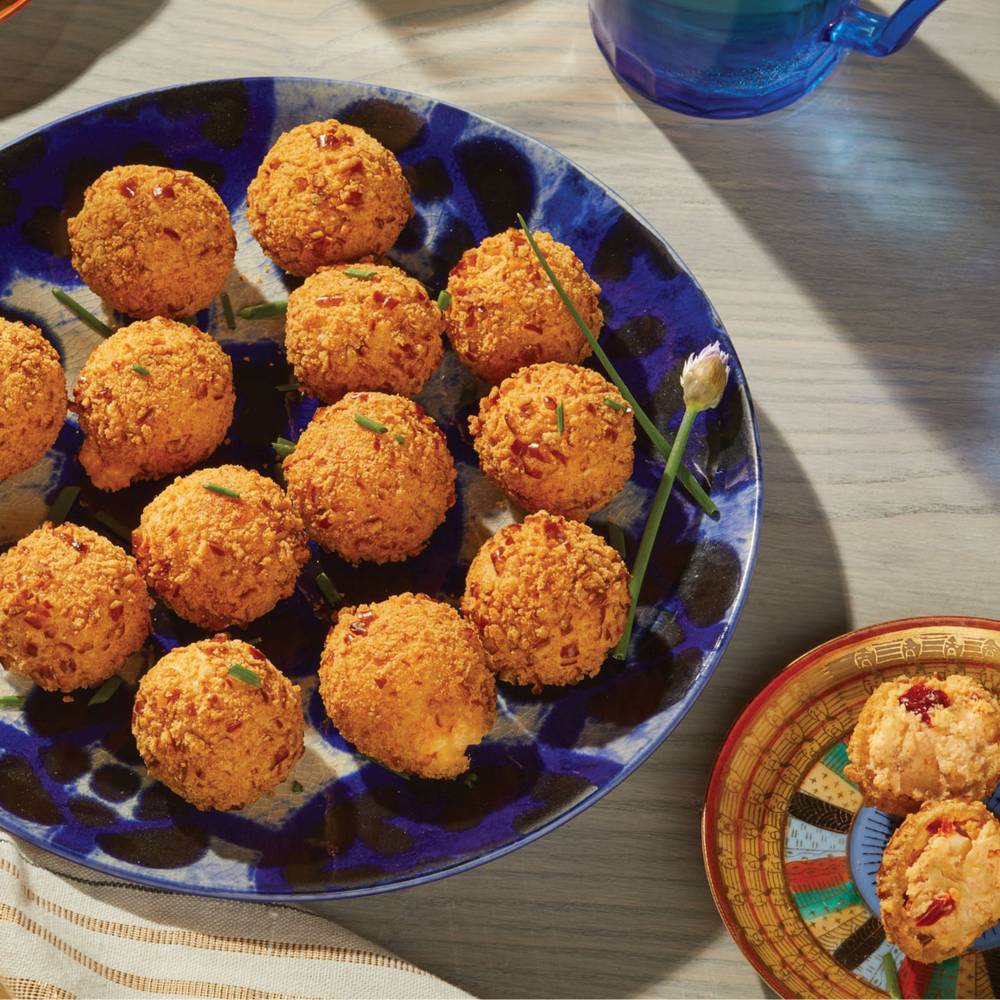 M&M Food Market Hot Honey Cheese Bites (280 g)