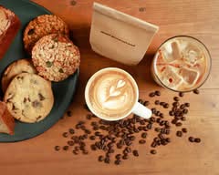 グッドグッドノットバッド Good good not bad / coffee shop