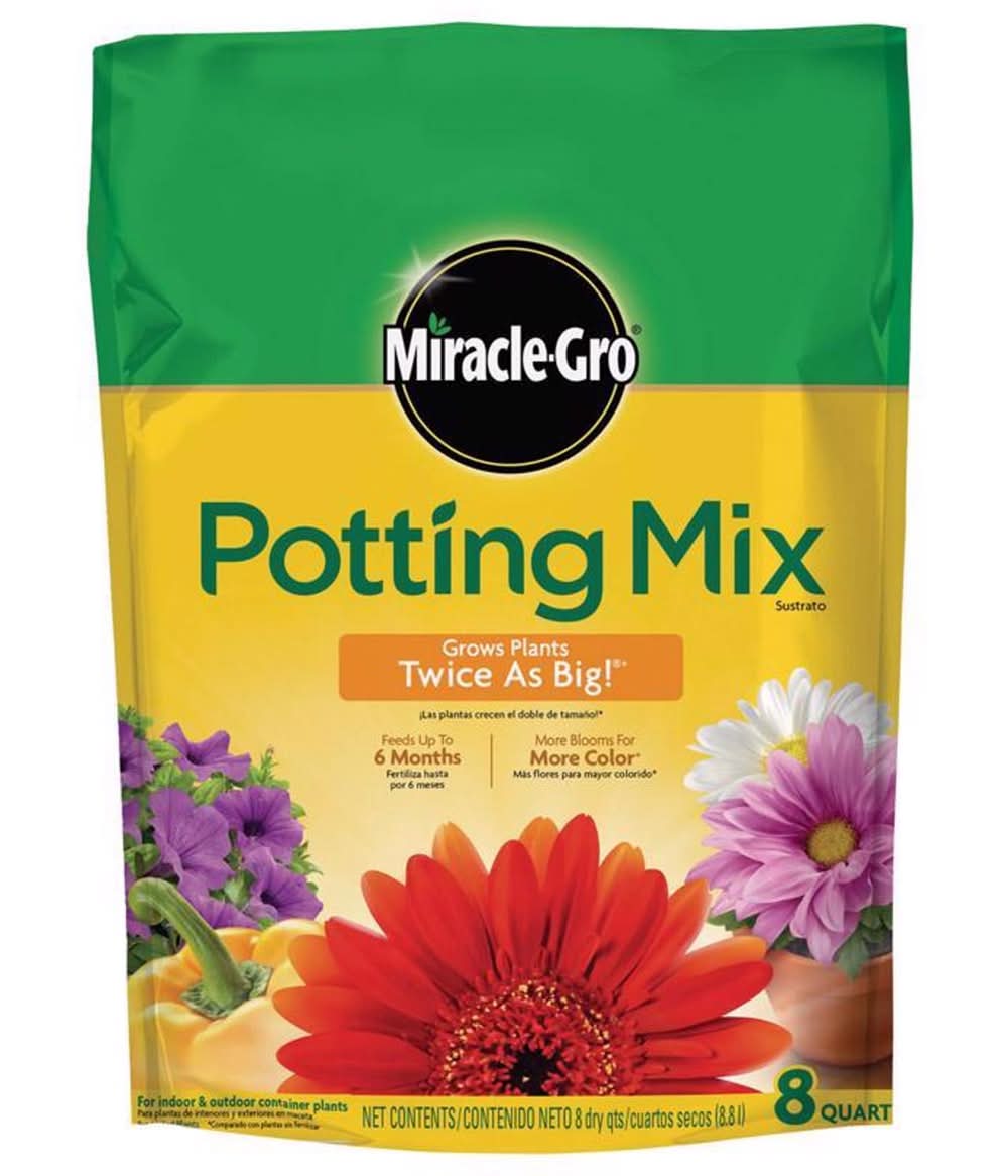 Miracle-Gro Flower And Plant Potting Mix 8 Qt