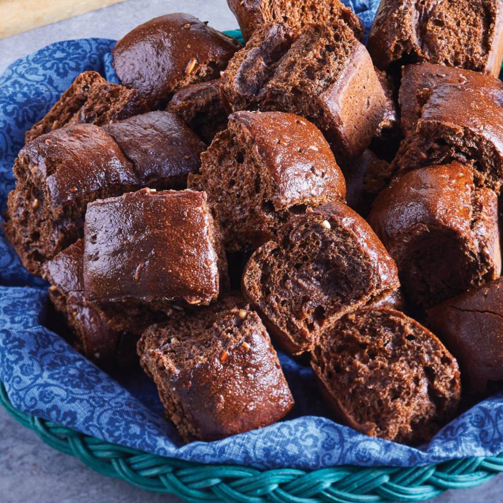 M&M Food Market Pumpernickel Bread