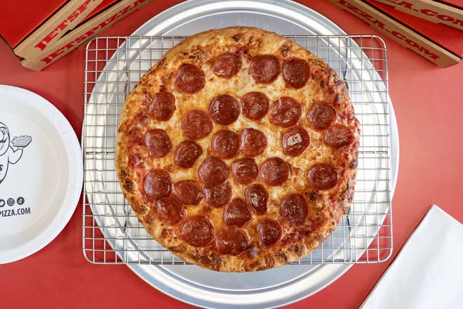 4 Corner Ultimate Pepperoni