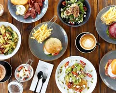 Little Growling Cafe