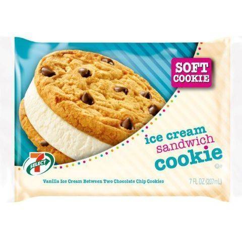 7-Select Cookie Ice Cream Sandwich 7oz