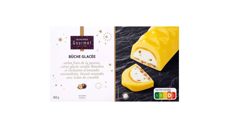 Monoprix Gourmet Bûche Glacée, sorbet fruit de la passion, crème glacée vanille Bourbon inclusions d amandes caramélisées, biscuit aux amandes La Bûche de 450g