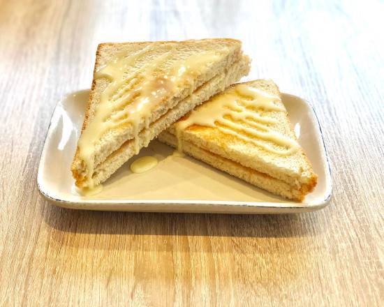 S12. Toast with Butter Condensed Milk 煉奶多士
