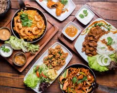 Tangmo style Thai food 🥘