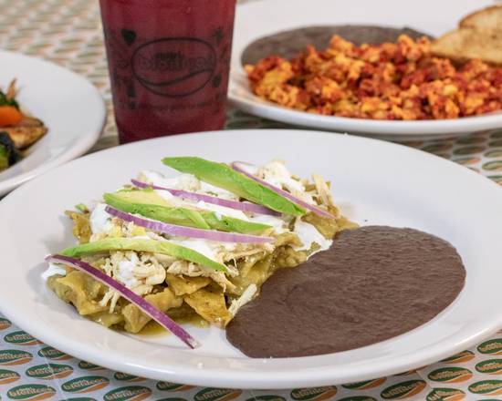 Chilaquiles con Pollo