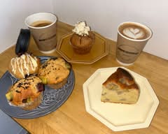 【本格コーヒーと手作りケーキの幸せセット】awesome Coffee And More   【Authentic Coffee and Handmade Cake Happiness Set】awesome Coffee And More