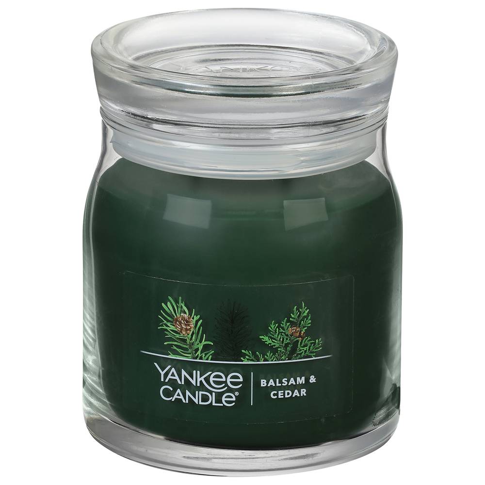 Yankee Candle Balsam & Cedar Candle (13 oz)