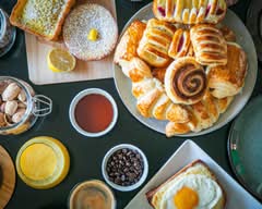 Café & Bakery Chéri