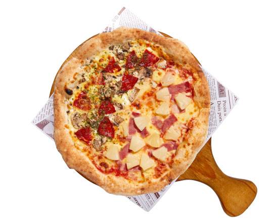 蘑菇臘腸及陽光夏威夷披薩 Pepperoni and Mushrooms Pizza with Hawaiian Pizza