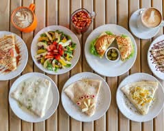 Toulousse Café Gourmet & Crepes