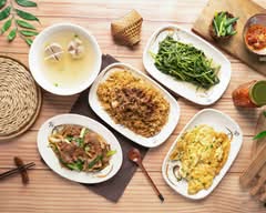 阿鵬小吃店 炒飯 炒麵 滷肉飯