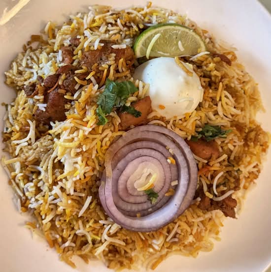 vijayavada boneleess chicken biryani family pack