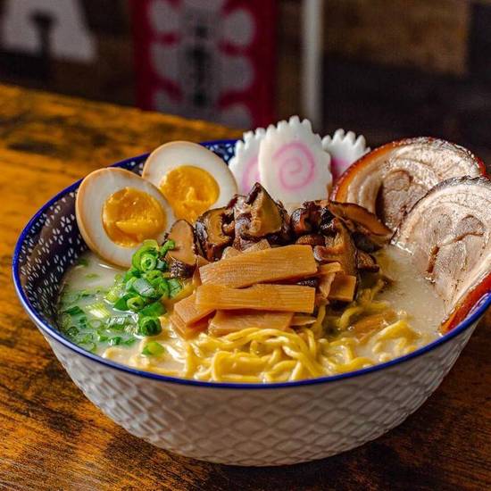 Tonkutsu Ramen(full size)