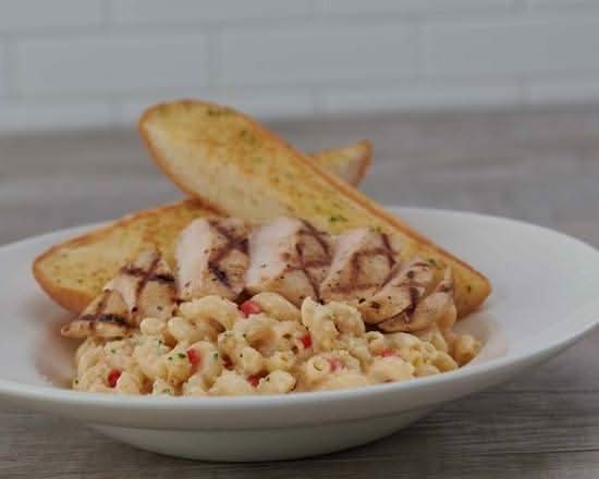 Twisted Mac, Chicken & Cheese