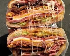 Tortas Tacos y Carnitas Laurita