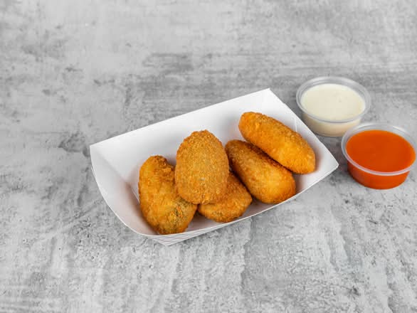 Cheezy jalapeño poppers