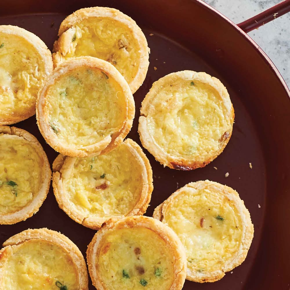 M&M Food Market Classic French Style Mini Quiche (340 g, 16 ct)