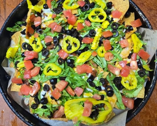 Deep Dish Chili Nachos