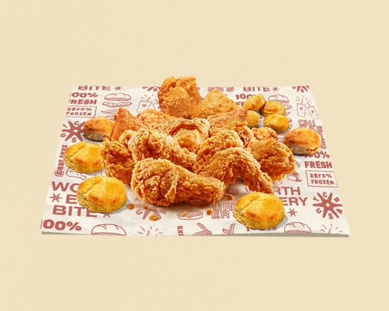 16 Pc Chicken w/ 8 Biscuits
