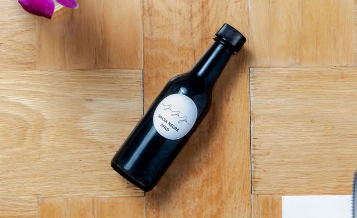 Salsa Negra Bottle