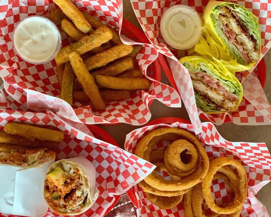 Troy's Burgers (Chino)