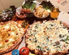 Pizza albany N.Y. 緑橋店【特大40cm 手作り生地&ソース】