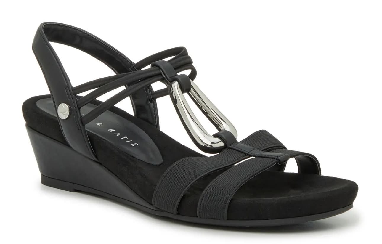 Kelly & Katie Vannia Wedge Sandal (Black Wide - 6)