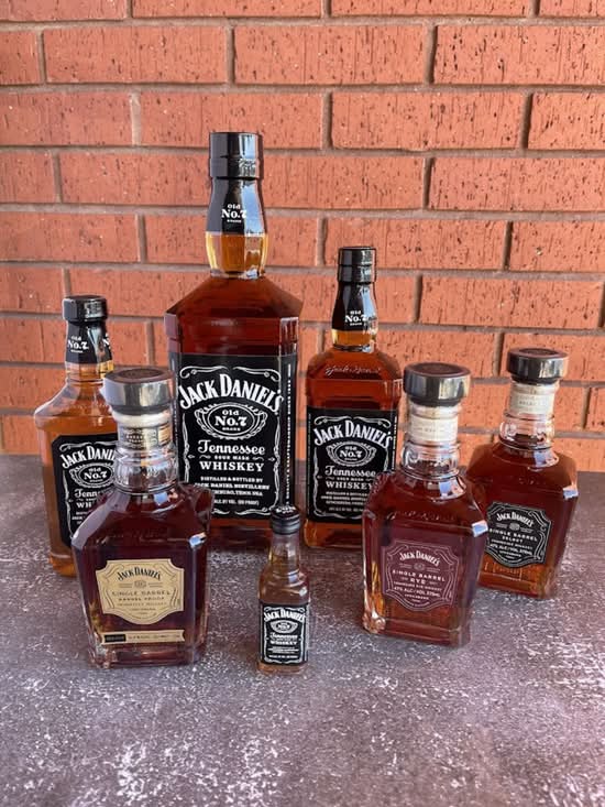 Don's Liquor Austin (3407 Wells Branch Pkwy W, 875)