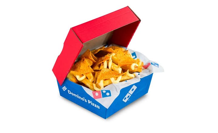 Frytki Loaded z Doritos i sosem serowym