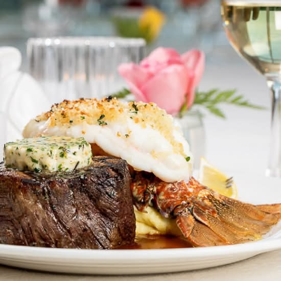 Ruthie's Steak & Seafood at Riverside Casino & Golf Resort