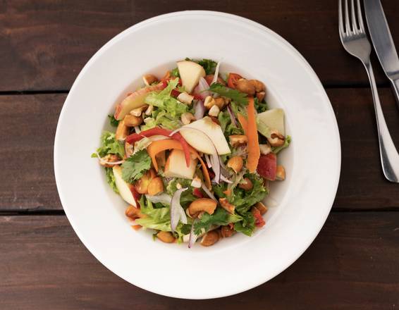 Apple Carrot and Roasted Cashew Salad