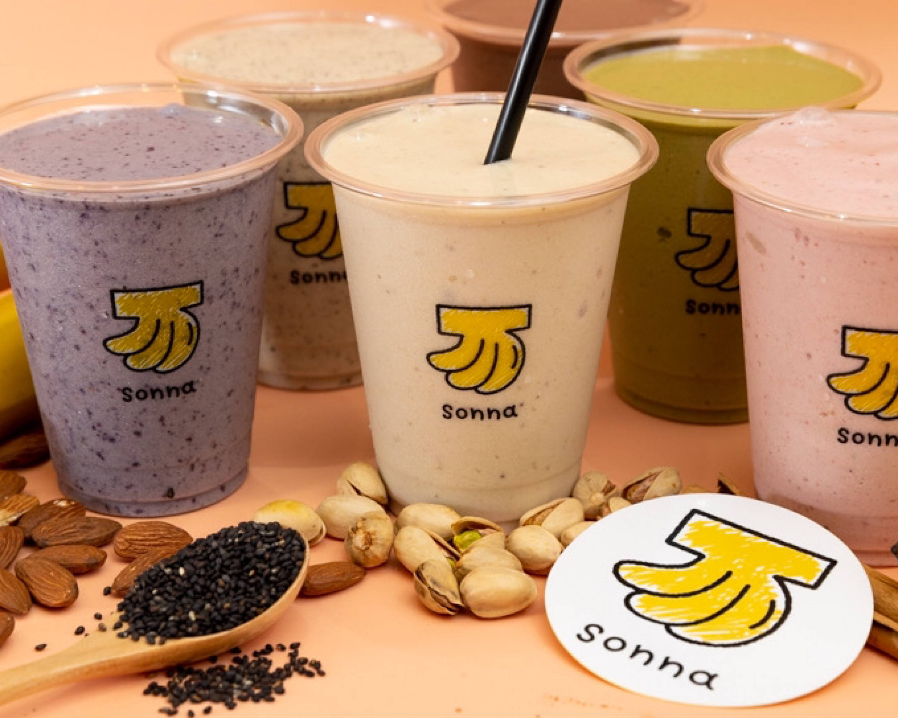 そんなバナナ 横浜駅アソビル店 sonna banana Yokohama Sta. ASOBUILD