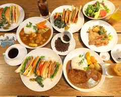 【夏季限定冷やしラーメンと絶品サンドイッチ】cafe et gogo　覚王山店