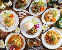 タイレストラン ムートーン Thai Resutaurant Muu Thong