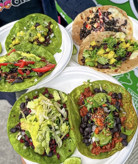 Rooots tako tuck (Tijuana)