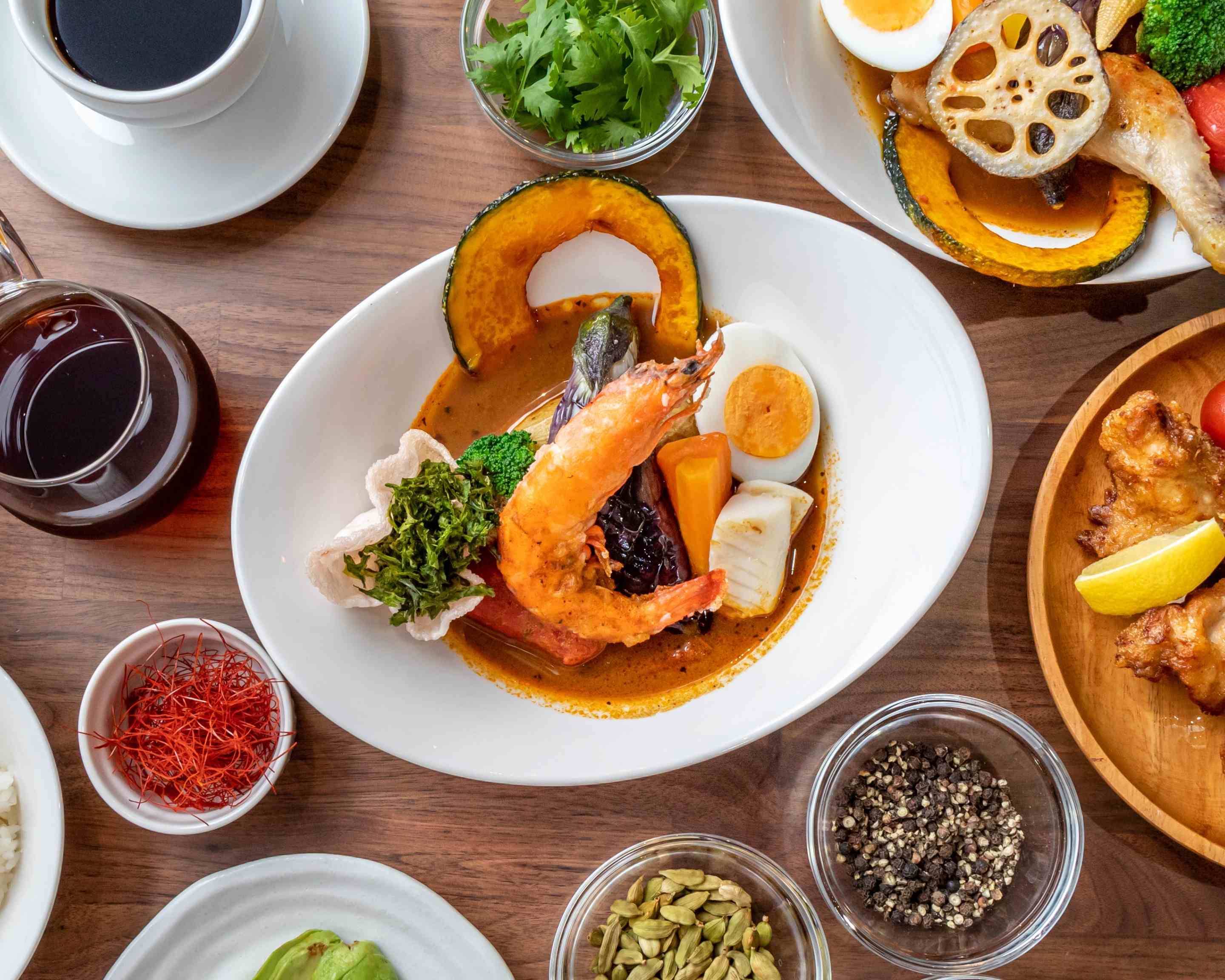 セルディアsoy スープ [カリー] セルディアsoy スープ [カリー] 2560px-スープカレー_Soup_Curry.jpg