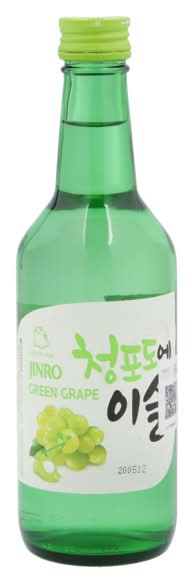 Jinro · Licor soju importado, uva verde (360 ml)