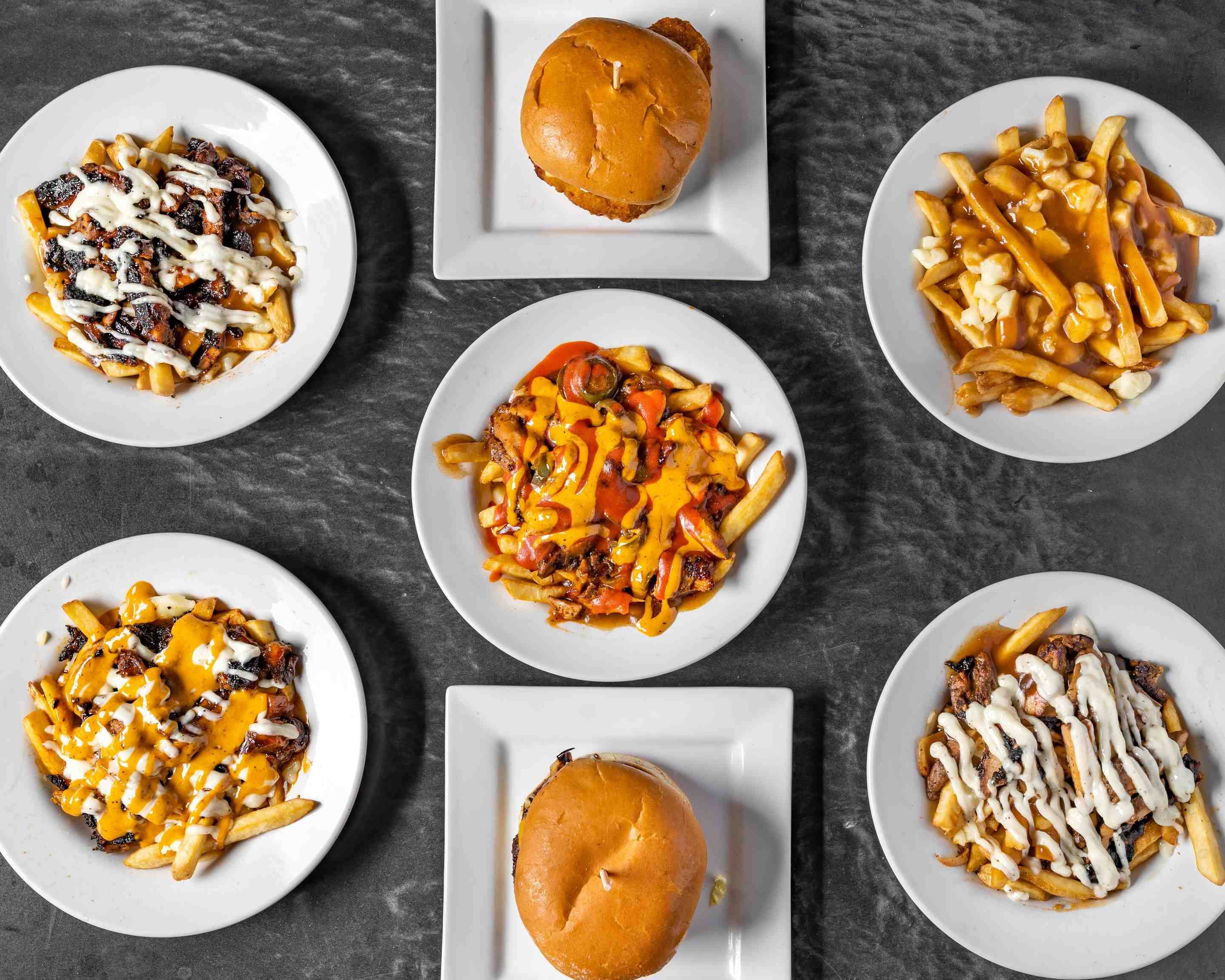 Commander d un Poutine House Halal Menu et prix Toronto