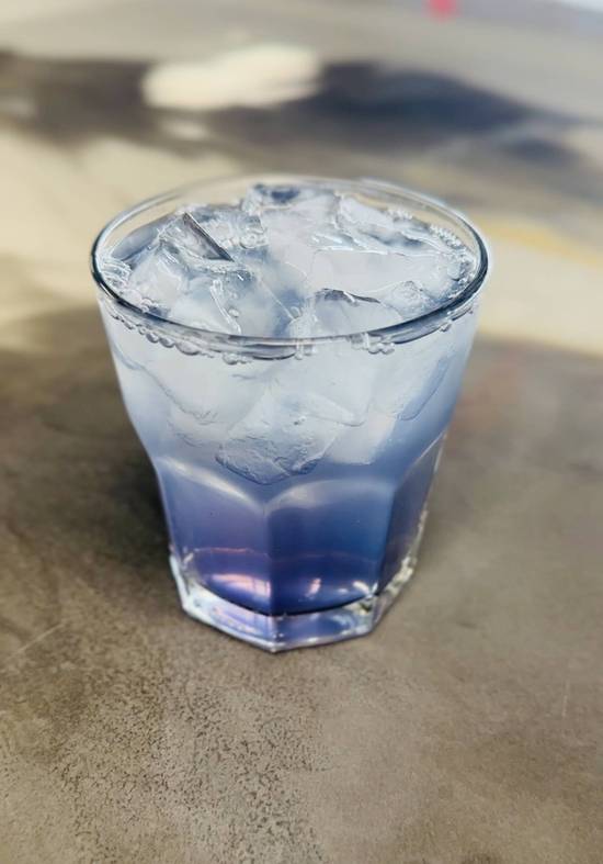 Lavender Lemonade 24oz