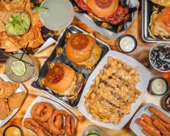 Luo’s Burgers (568 4th Avenue)