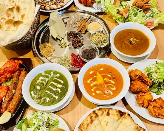 本格インド料理ロジロティー Authentic Indian cuisine Rojiroti			