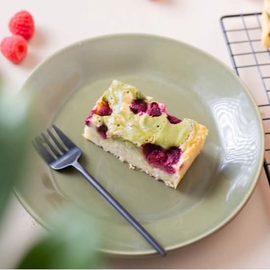 Raspberry & Matcha Cheesecake Blondie