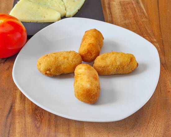 Capricho de Croquetas de Queso Idiazábal con Tomate