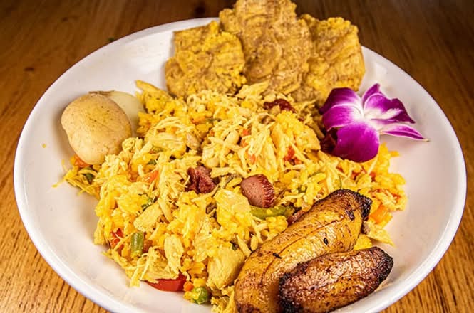 Arroz con Pollo