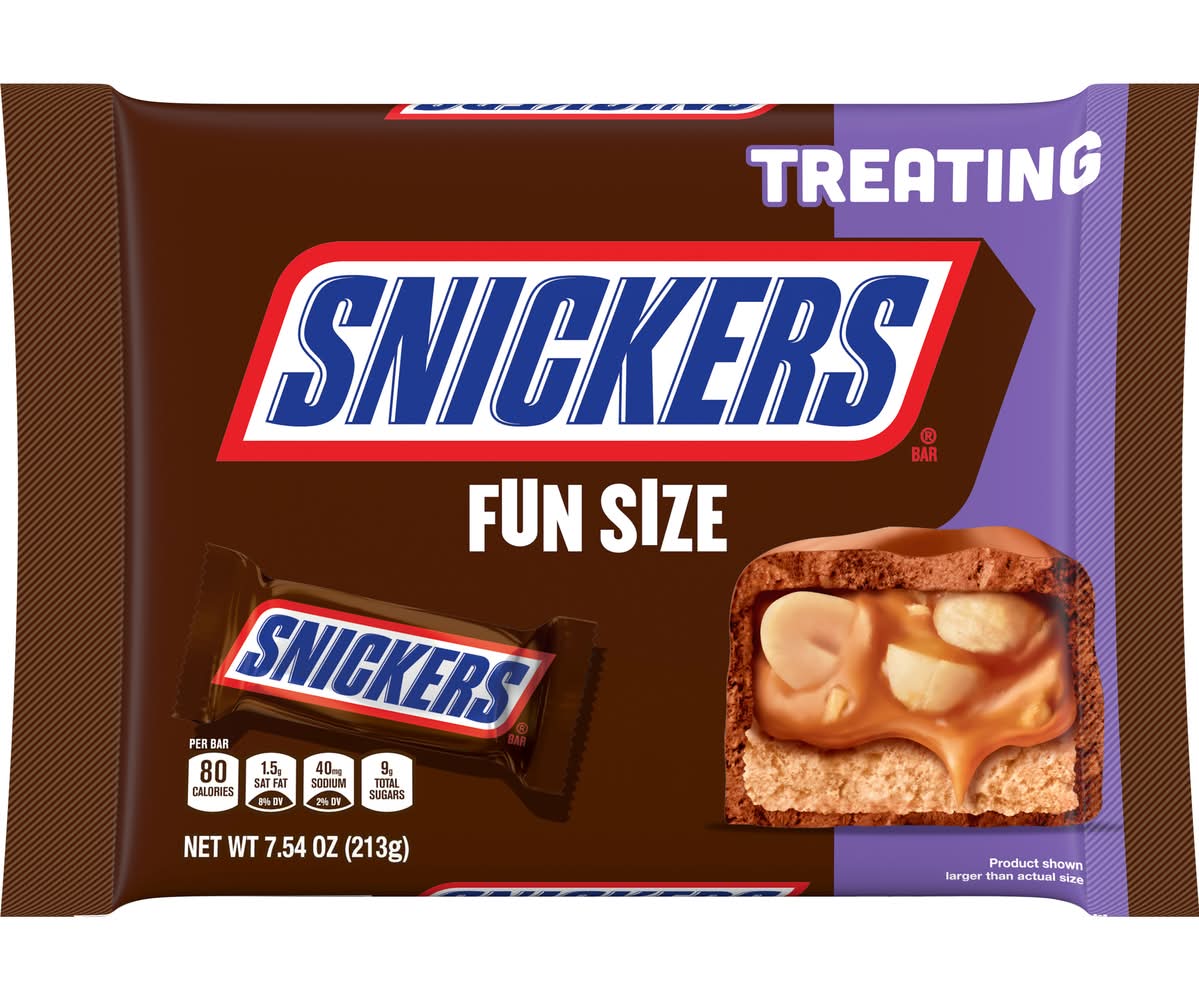Snickers Fun Size Halloween Candy Bars (7.54 oz)