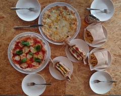 【ホットサンドと石窯ピッツァ】GAB Pizzeria&Cafe